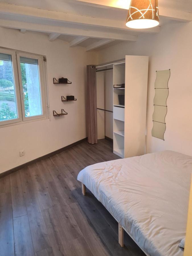 Entier Situe A Fleurignac. Apartment Taponnat-Fleurignac